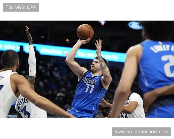 东契奇背身单挑晃开防守再射入，独行侠风向大变